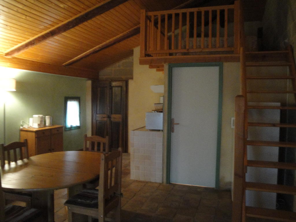 Villa Bastide De La Treille Montaren-et-Saint-Médiers Zimmer foto
