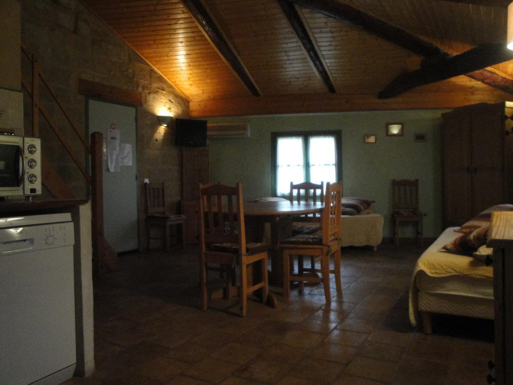 Villa Bastide De La Treille Montaren-et-Saint-Médiers Zimmer foto